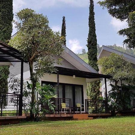 New Mountain Springs Hotel & Resort เล็มบัง ภายนอก รูปภาพ